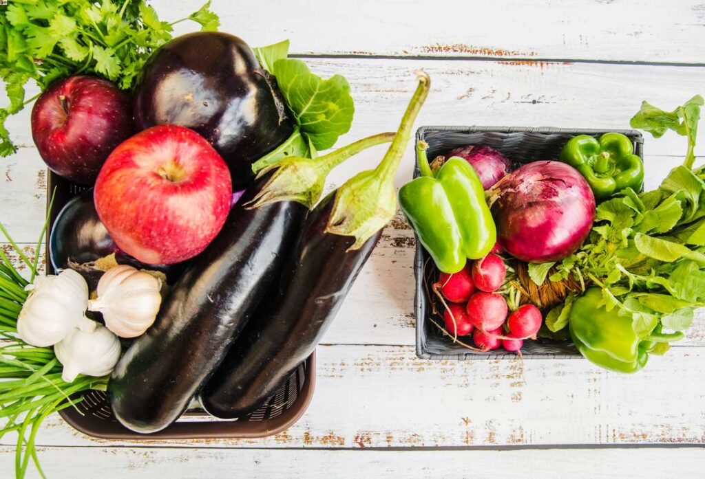 Świeże warzywa i owoce – podstawa codziennego jadłospisu
